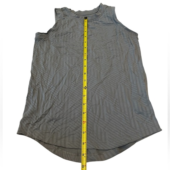 DSG Women’s Movement Tank Blue With Geometric design - Picture 7 of 10